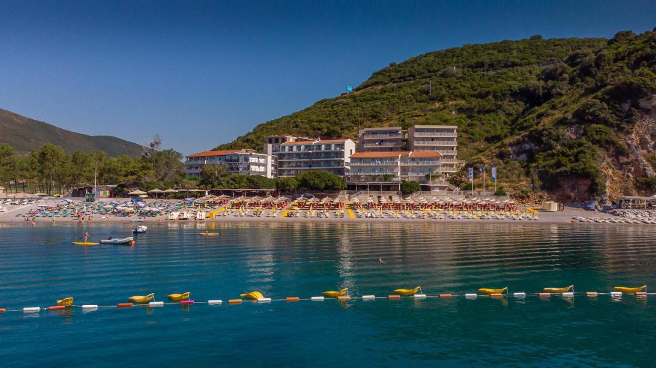 Отель Poseidon The 4*